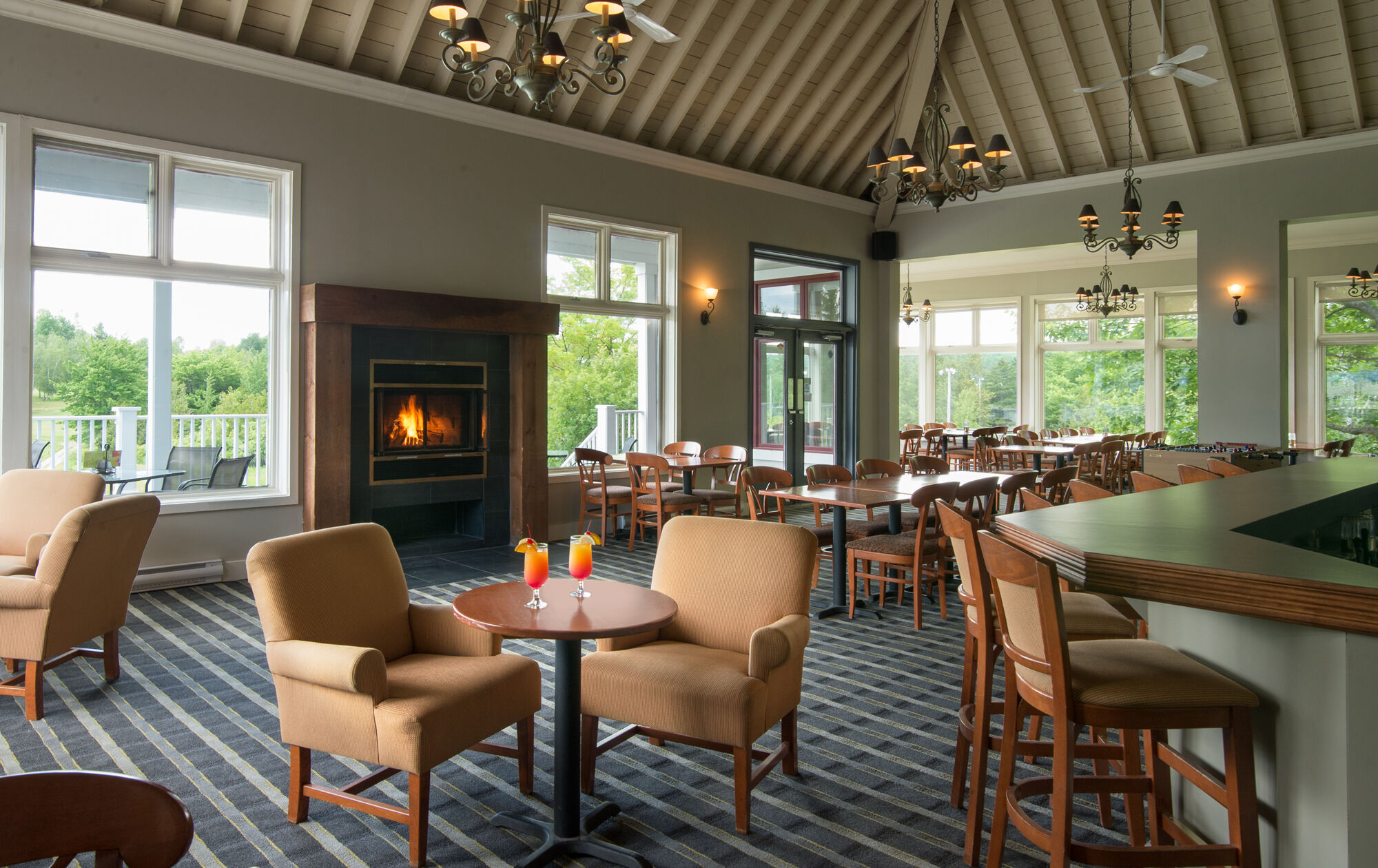 Manoir Des Sables Hotel & Golf Magog Exterior photo